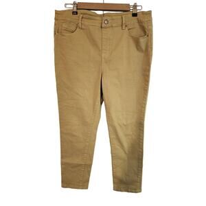 Soft Surroundings Straight Leg Pants in Khaki
